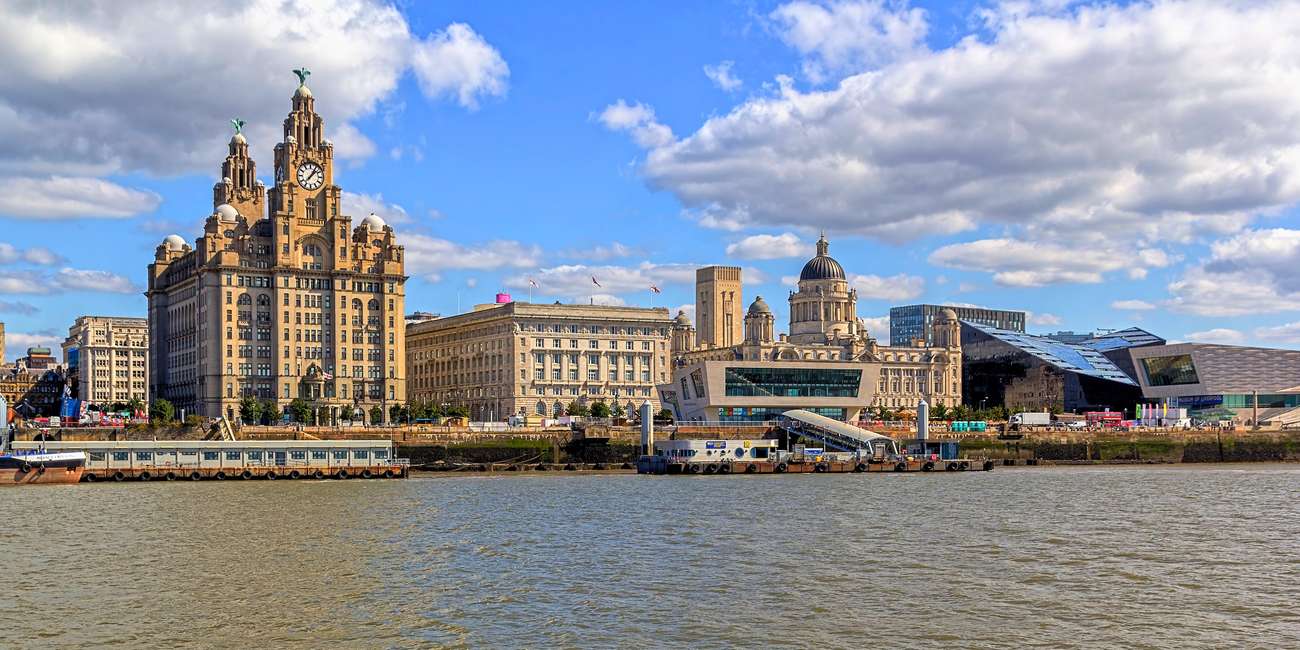 Hop-on hop-off sightseeing bus tours in Liverpool, United Kingdom – Top landmarks, famous attractions, and hidden gems in 2025